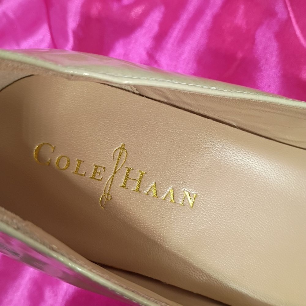 Cole Haan Air Juliana Pump Women's SZ 10B Warm Gray. - Picture 6 of 9